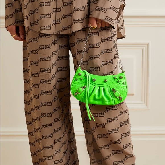 BALENCIAGA
Le Cagole Mini studded croc-effect leather shoulder bag - Picture 10 of 10